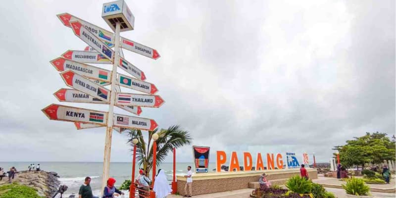 Panduan Wisata Hemat Padang